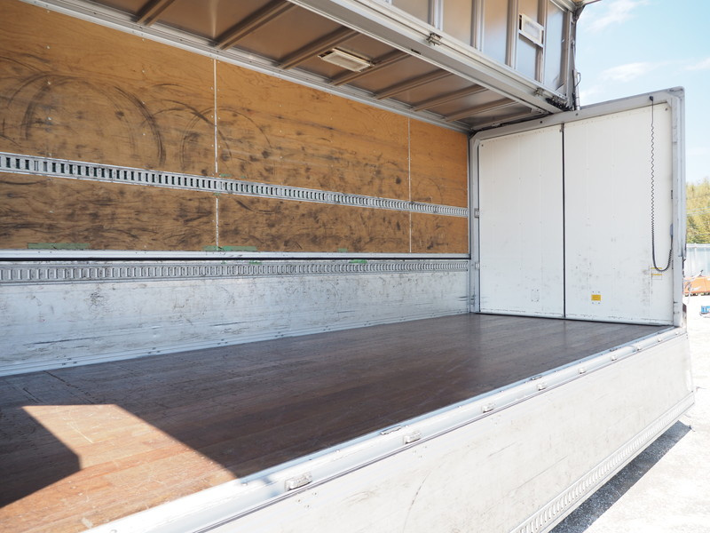 いすゞ フォワード ウイング車 中型 PDG-FRR34S2 年式 H22[写真16]