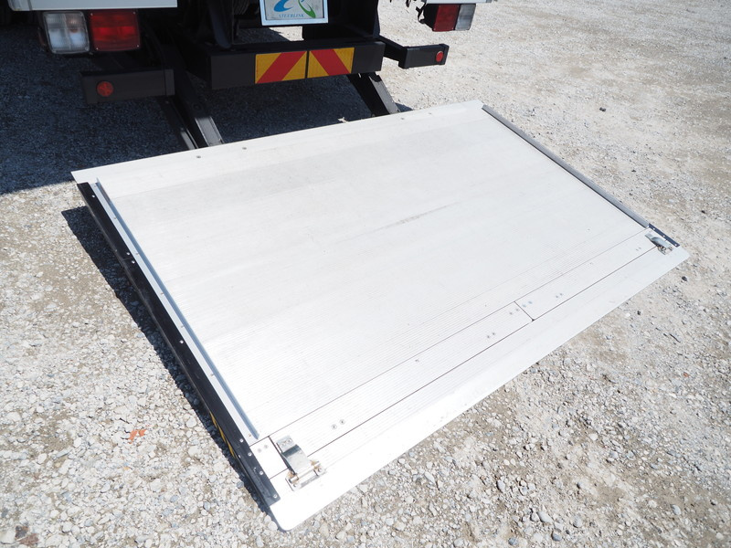 日野 レンジャー バン車 中型 2PG-FD2ABG 年式 H30[写真18]