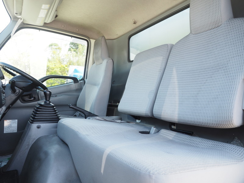 日野 デュトロ 冷凍バン 小型 TKG-XZU710M 年式 H25[写真29]