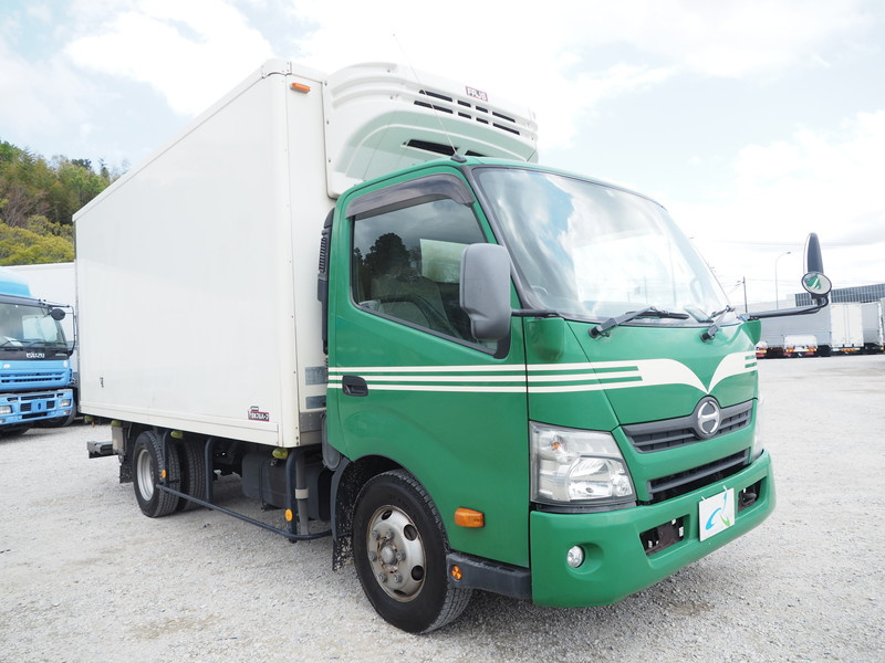 日野 デュトロ 冷凍バン 小型 TKG-XZU710M 年式 H25[写真04]