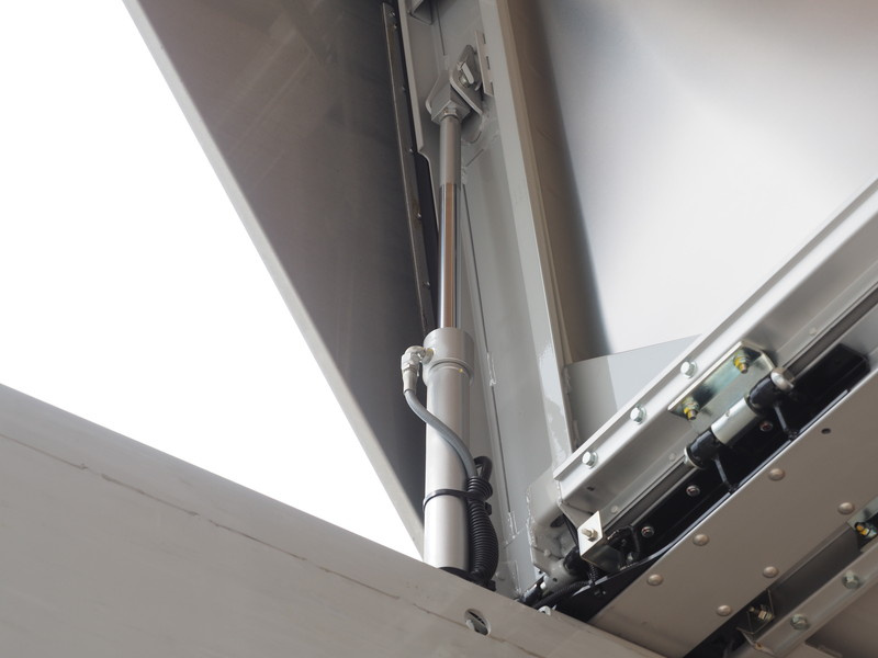 いすゞ フォワード ウイング車 中型 TKG-FRR90T2 年式 H27[写真13]