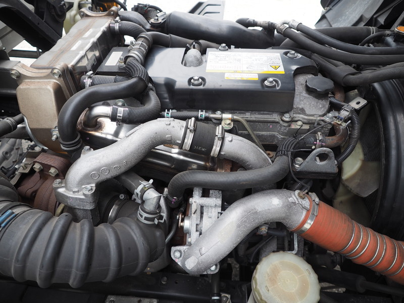 いすゞ フォワード ウイング車 中型 TKG-FRR90T2 年式 H27[写真37]