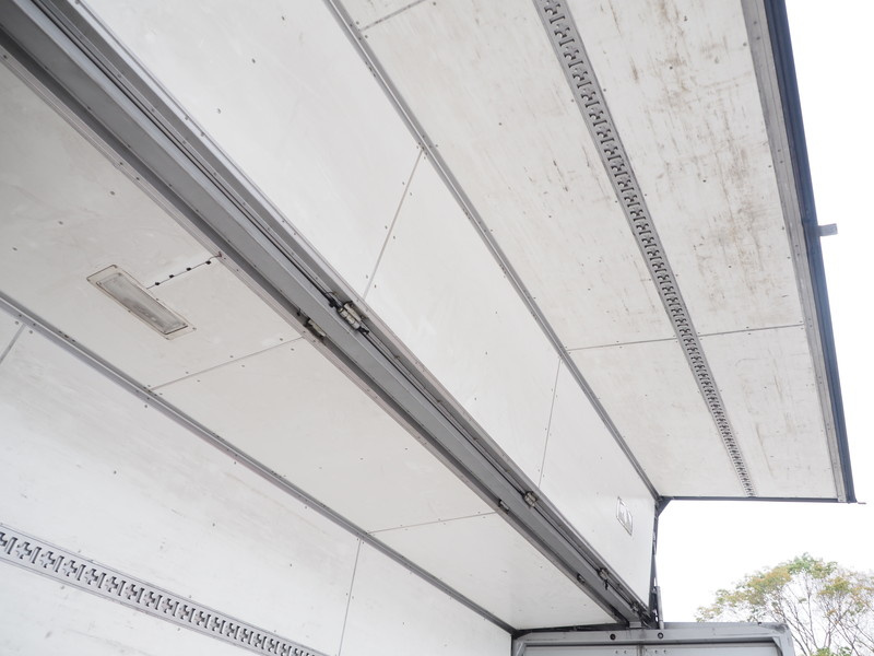 日野 レンジャー 冷凍ウイング 中増t KS-FE7JLFG 年式 H18[写真18]