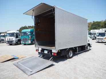 いすゞ エルフ バン車 小型 BKG-NPR85AN 年式 H19 [写真15]