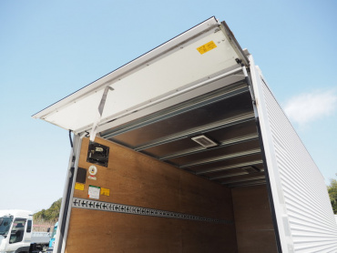 日野 デュトロ バン車 小型 TKG-XZU710 年式 H27 [写真12]