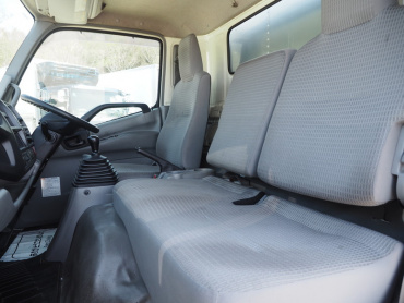 日野 デュトロ バン車 小型 TKG-XZU710 年式 H27 [写真24]