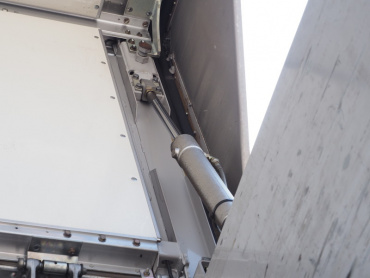 三菱ふそう スーパーグレート ウイング車 大型 BDG-FS55JZ 年式 H19 [写真09]