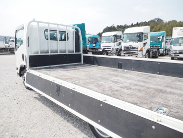 いすゞ エルフ 平ボディ 小型 TRG-NPR85AR 年式 H29 [写真13]