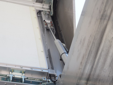 UDトラックス クオン ウイング車 大型 QKG-CG5ZA 年式 H26 [写真12]