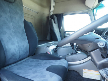 UDトラックス クオン ウイング車 大型 QKG-CG5ZA 年式 H26 [写真29]