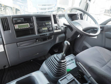 いすゞ フォワード ウイング車 中型 TKG-FRR90T2 年式 H27 [写真31]