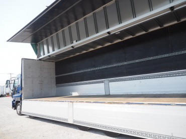 いすゞ ギガ ウイング車 大型 LKG-CYJ77A 年式 H23 [写真16]