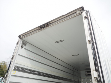 日野 レンジャー 冷凍バン 中型 TKG-FC9JKAG 年式 H27 [写真09]