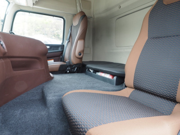 日野 グランドプロフィア ウイング車 大型 2PG-FW1AHG 年式 H30 [写真34]