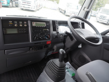 いすゞ エルフ 冷凍バン 小型 TRG-NPR85AN 年式 H27 [写真23]