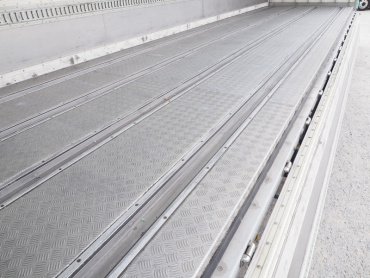 いすゞ ギガ 冷凍ウイング 大型 PJ-CYL51V5 年式 H17 [写真22]