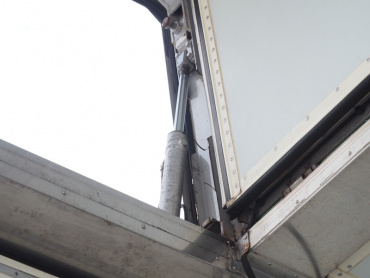 いすゞ ギガ 冷凍ウイング 大型 PJ-CYL51V5 年式 H17 [写真14]