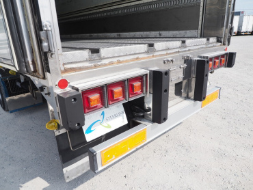 いすゞ ギガ 冷凍ウイング 大型 PJ-CYL51V5 年式 H17 [写真29]