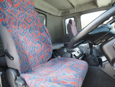 いすゞ ギガ 冷凍ウイング 大型 PJ-CYL51V5 年式 H17 [写真34]