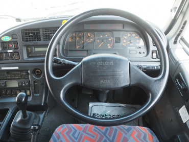 いすゞ ギガ 冷凍ウイング 大型 PJ-CYL51V5 年式 H17 [写真35]