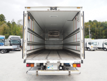 いすゞ フォワード 冷凍バン 中増t SKG-FSR90T2 年式 H25 [写真09]