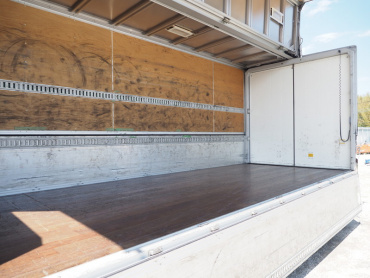 いすゞ フォワード ウイング車 中型 PDG-FRR34S2 年式 H22 [写真16]