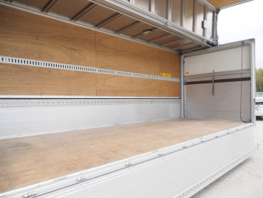 いすゞ フォワード ウイング車 中型 TKG-FRR90T2 年式 H27 [写真16]