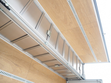 いすゞ フォワード ウイング車 中型 TKG-FRR90T2 年式 H27 [写真17]