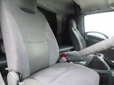 いすゞ フォワード ウイング車 中型 TKG-FRR90T2 年式 H27 [写真27]