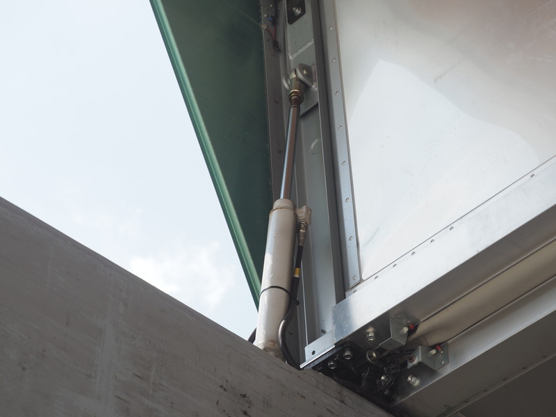 日野 グランドプロフィア ウイング車 大型 BDG-FW1EXYG 年式 H21[写真11]