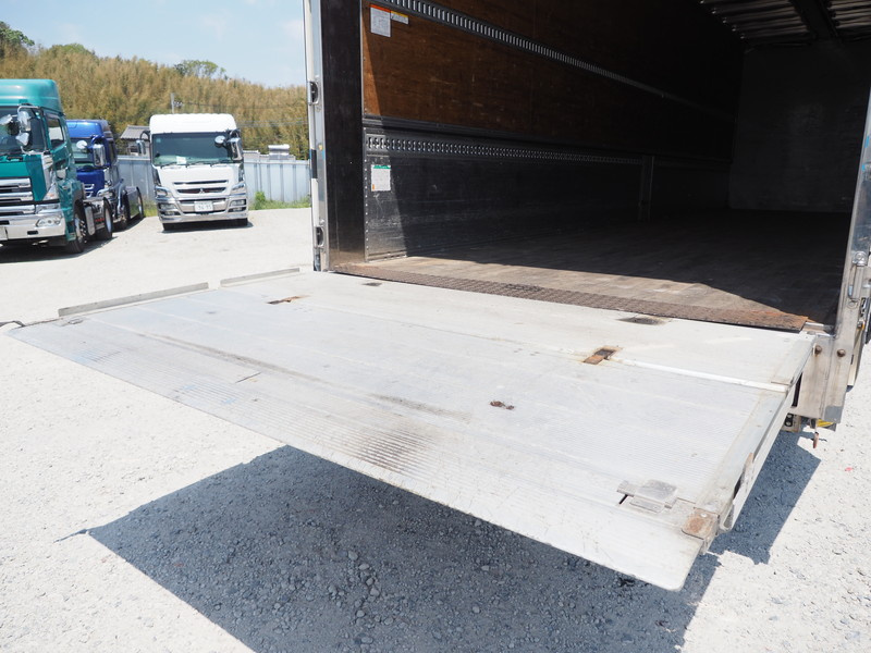 いすゞ ギガ ウイング車 大型 LKG-CYJ77A 年式 H24[写真25]