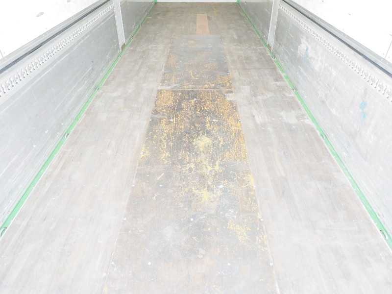 いすゞ ギガ ウイング車 大型 QKG-CYJ77A 年式 H24[写真23]