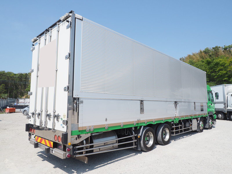 いすゞ ギガ ウイング車 大型 QKG-CYJ77A 年式 H24[写真05]