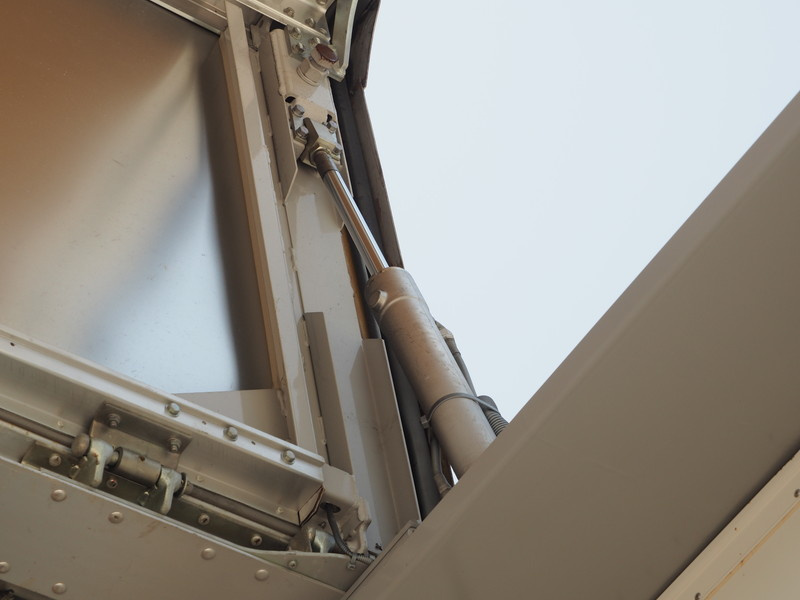 日野 グランドプロフィア ウイング車 大型 BDG-FW1EXYG 年式 H22[写真15]