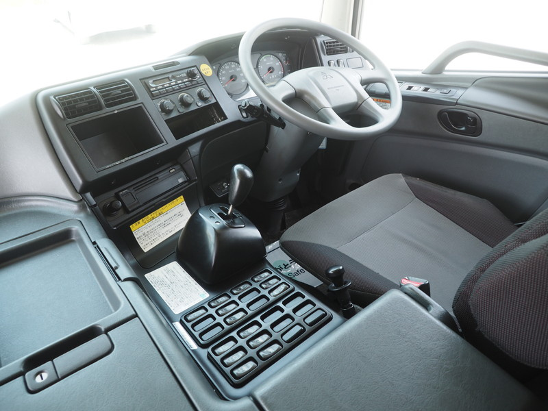 三菱ふそう スーパーグレート ウイング車 大型 QKG-FS54VZ 年式 H25[写真30]