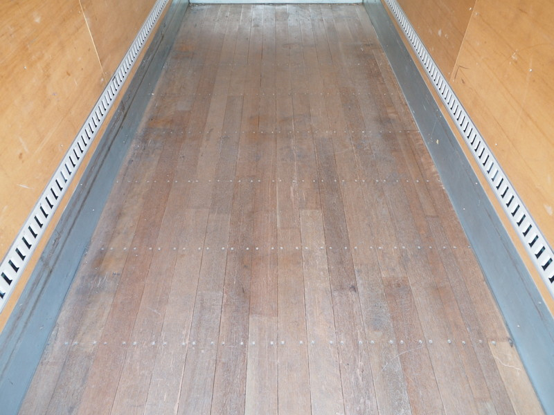 いすゞ エルフ バン車 小型 TPG-NMR85AN 年式 H27[写真11]