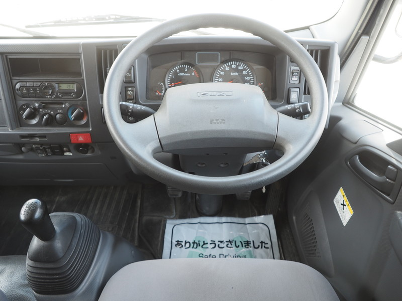 いすゞ エルフ バン車 小型 TPG-NMR85AN 年式 H27[写真18]