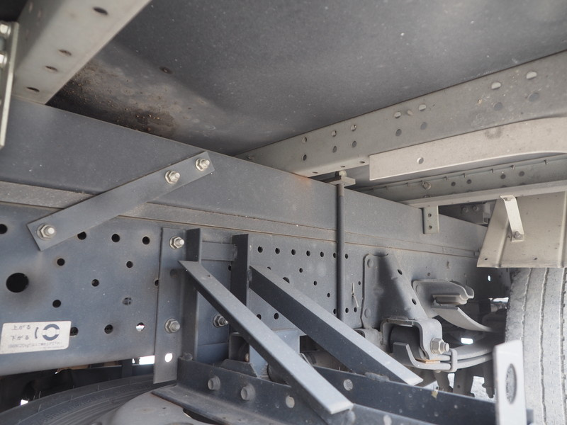 いすゞ エルフ バン車 小型 TPG-NMR85AN 年式 H27[写真23]