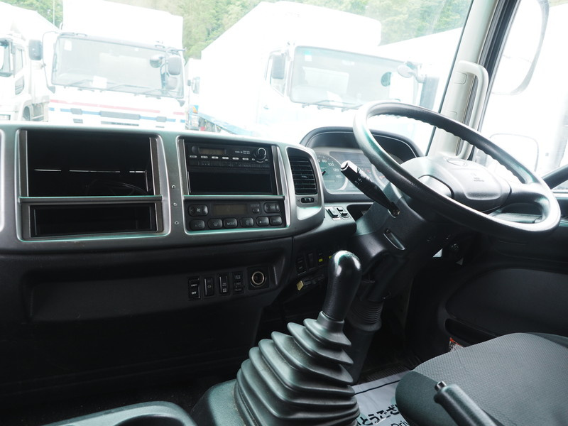 日野 レンジャー ウイング車 中型 SKG-FD7JLAG 年式 H24[写真23]