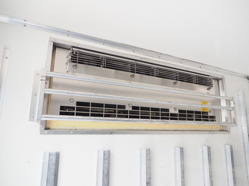 三菱ふそう ファイター 冷凍バン 中型 PDG-FK61F 年式 H23[写真18]