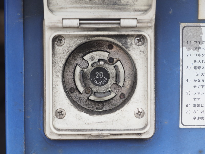 三菱ふそう ファイター 冷凍バン 中型 PDG-FK61F 年式 H23[写真21]