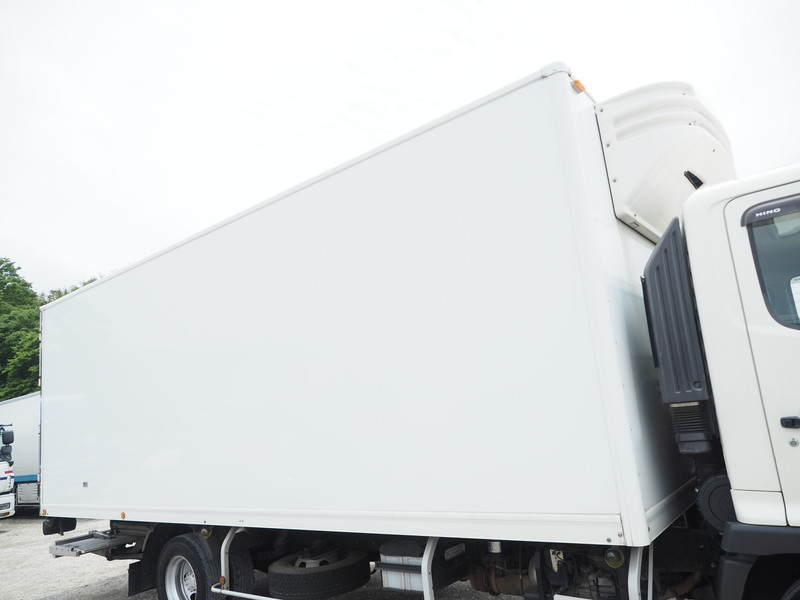 日野 レンジャー 冷凍バン 中型 TKG-FC9JKAA 年式 H27[写真07]