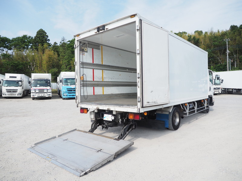 いすゞ フォワード 冷凍バン 中型 TKG-FRR90S2 年式 H25[写真17]