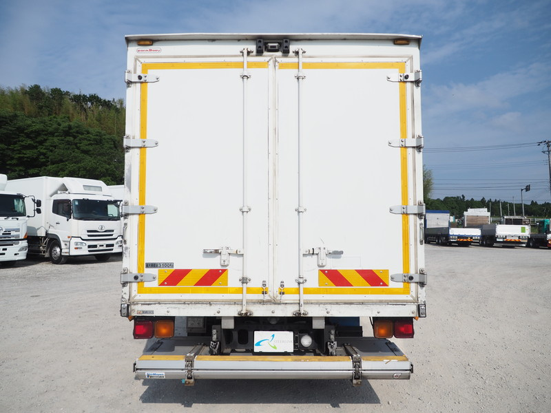 いすゞ フォワード 冷凍バン 中型 TKG-FRR90S2 年式 H25[写真05]