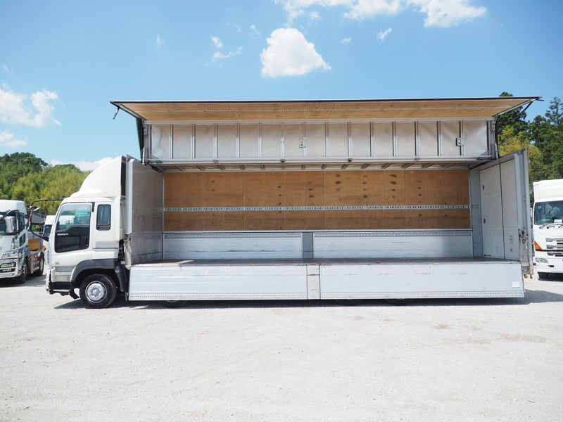 いすゞ ギガ ウイング車 大型 QKG-CYJ77A 年式 H25[写真12]