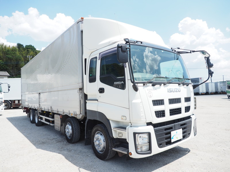 いすゞ ギガ ウイング車 大型 QKG-CYJ77A 年式 H25[写真03]