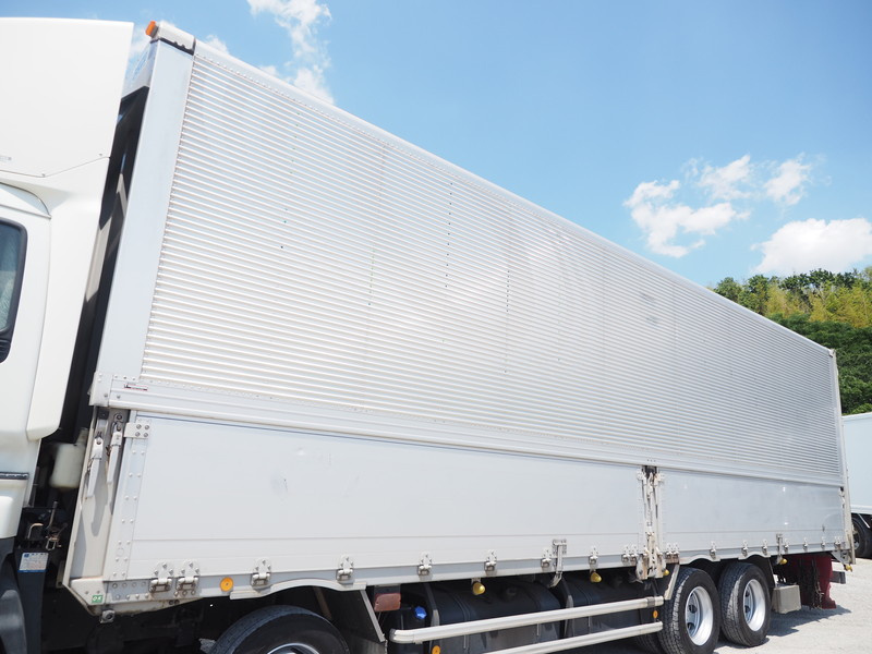 いすゞ ギガ ウイング車 大型 QKG-CYJ77A 年式 H25[写真11]