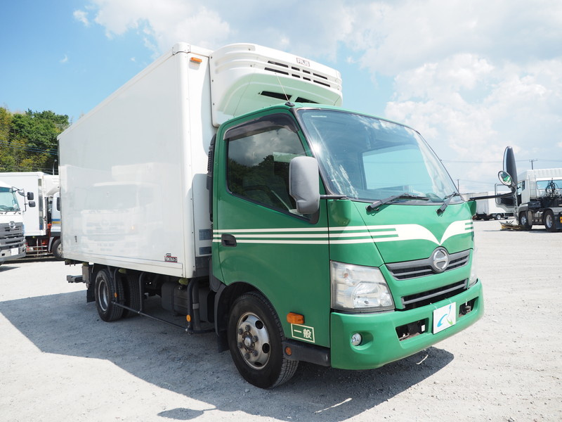 日野 デュトロ 冷凍バン 小型 TKG-XZU710M 年式 H25[写真03]