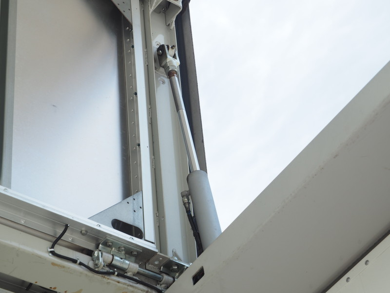 三菱ふそう スーパーグレート ウイング車 大型 QKG-FS54VZ 年式 H25[写真19]