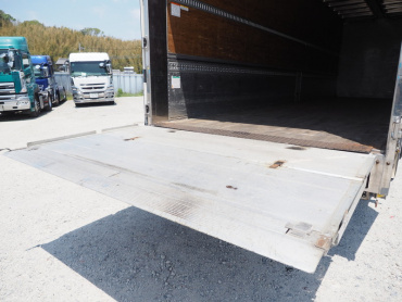 いすゞ ギガ ウイング車 大型 LKG-CYJ77A 年式 H24 [写真25]